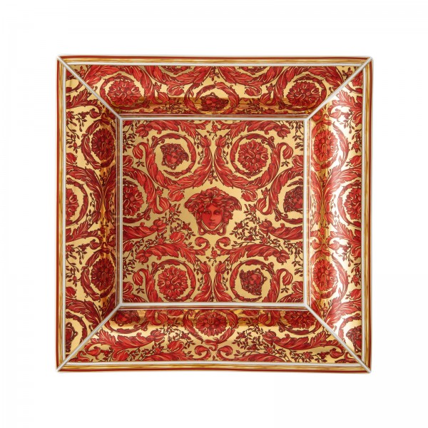 Medusa Garland Red coppa